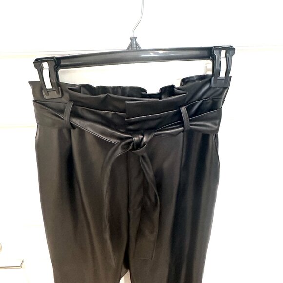 BB DAKOTA FAUX LEATHER SKIN IN THE GAME PANT SIZE 6 - Picture 3 of 6